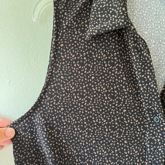 Adrianna Papell Sz L Tank Top Stretch V Neck Blouse Black Button Down Tie Waist - Picture 4 of 7